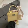 Bolso de Mano Pequeño Súper Moderno para Oficina para Mujer, Nuevo Bolso de Hombro Elegante 2026 con un Toque de Lujo, Bolso Cruzado Cuadrado Pequeño de Moda Primavera