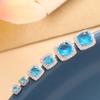 Suministro Directo de Fábrica Nuevo Juego de Tres Piezas de Aretes con Circonita Microincrustada para Mujer Diseño Simple Combinan con Todo Lujo Ligero Un Tarjeta Tres Pares de Aretes