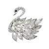 Broche elegante de cisne de alta qualidade alta qualidade alta qualidade senso nicho Xiaoxiang corsage vintage estilo coreano pino anti-exposição roupa