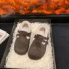Novos Sapatos Casuais de Moda Birkenstock para o Inverno de 2025, Sapatos de Algodão, Sapatos Rasos Quentes Tendência com Forro de Lã, Sapatos Rasos da Moda