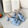 Pantuflas de Tacón Alto Estilo Hada Caliente Famosas en Internet para Mujer Verano para Exterior 2025 Nuevo Estilo Pantuflas de Tacón Alto con Falda