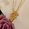 Collar de Hoja de Arce Cepillada Estilo Lujo Ligero para Mujer, Moderno y Elegante, Artesanía con Circonita Microincrustada, Collar Vintage con Forma de Hoja