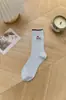 Calcetines Grises para Mujer, de Longitud Media hasta la Pantorrilla, Estilo Primavera y Verano, Calcetines Largos, Algodón Puro, Transpirables, Rayados Estilo Japonés, Estilo Verano Delgado, Calcetines Arrugados, Venta al por Mayor