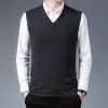 Dropshipping transfronterizo 2026 chaleco de lana de color liso para hombre, suéter estilo coreano para primavera y otoño, chaleco de punto con cuello en V para hombres de mediana edad