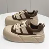 Sapatos Loafer Retro Tendência Feio-Bonito Bico Largo para Mulheres 2026 Primavera e Outono Novos Versáteis Leves Plataforma Tênis Casuais