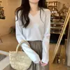 Entrega en una sola pieza top azul niebla cuello en V mujer primavera/otoño/invierno top adelgazante estilo perezoso camisa básica de punto