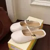 Nuevos Zapatos de Casa Cerrados a Mitad para Mujer 2026, Populares en Tiktok y Kuaishou, Chanclas Planas Antideslizantes de Verano para Mujer