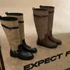 Botas de montar de piel de vaca y pelo sintético en bloques de color, botas largas de caña alta para mujer, nuevo estilo de invierno, cuero genuino, punta redonda, tacón medio, botas hasta la rodilla para mujer