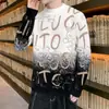 Nuevo suéter de punto para hombre de otoño e invierno, holgado y casual, con diseño de letras en degradado, versátil, casual, moderno, a la moda y cómodo