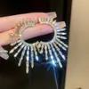 Sensación de Lujo Ligero y Elegante, Aretes de Girasol Super Brillantes, Aretes de Estilo Palacio Retro de Lujo Ligero, Aretes Exagerados de Nicho Que Hacen que el Rostro Parezca Más Pequeño