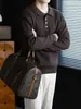 Polo de punto térmico de manga larga para hombre con textura acanalada cálida y suave, suéter versátil de color liso estilo 'old money', Otoño/Invierno 2026