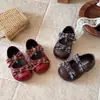 Sapatos de Couro com Laço para Meninas, Novos Sapatos de Princesa Estilo College Primavera e Outono, Sapatos de Performance Infantis Mary Jane Vermelhos