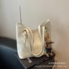 Bolsa Grande Fashion Retrô de Textura Premium para Mulheres 2026 Novo Estilo Tendência Bolsa de Ombro Grande Capacidade Bolsa Tote para o Dia a Dia