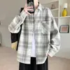 Camisa de manga larga para hombre, camisa a cuadros casual y holgada para primavera y otoño, chaqueta con solapa estilo americano, prenda exterior moderna y elegante