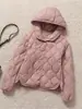 Colete casual branco leve de plumas de pato com padrão de losangos para mulheres, gola redonda, camada interna justa, colete quente, jaqueta estilo vintage, moderno