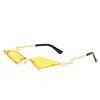 Nuevas Gafas de Sol de Moda Sin Marco para Mujer Tendencia Estilo Europeo y Americano Película de Color Cuadradas Pequeñas Gafas de Sol para Fotografía Callejera Gafas de Sol de Metal