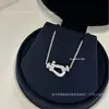 Colar de Ferradura Feijia, Luxo Leve, Banhado a Ouro Rosa 18K, Fecho de Ferradura de Nicho, Corrente de Clavícula em Forma de U, Corrente Torcida, Simples e Elegante