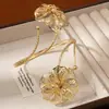 Pulsera Abierta Geométrica de Múltiples Capas de Moda para Mujer, Brazalete de Brazo Simple de Nicho de Alta Gama, Joyería Francesa de Lujo Ligero con Forma de Corazón y Hoja