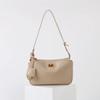 Bolso de Moda Femenino Versátil Nuevo Estilo Europeo y Americano Hecho de Piel de Vaca de Alta Calidad, Se Puede Usar como Bolso de Hombro, Bolso de Axila, Bolso Cruzado o Bolso de Mano, con un Aspecto de Alta Gama