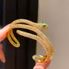Pulsera Brazalete Abierto de Serpiente con Circonita Chapado en Oro Real de 18K Estilo de Lujo Ligero Gama Alta Personalidad Estilo Fresco Joyería de Mano Venta al por Mayor