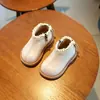 Botines cortos para bebé niña 2026 invierno zapatos de felpa, botines pequeños de piel para niñas, zapatos de princesa para niños pequeños, primeros zapatos para caminar para bebés