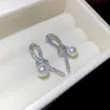 Pendientes de Botón de Flor de Circonita Estilo Minimalista Aguja Plateada Coreanos Ins Elegantes Versátiles Pendientes de Lujo Ligero Pendientes de Gama Alta