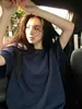Estilo casual e relaxado de verão, design exclusivo, camiseta de manga curta lisa para mulheres, top de verão versátil e de alta qualidade