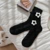 Calcetines de Vellón Coral para Mujer Otoño e Invierno Florales de Media Caña Calcetines Cálidos con Forro Polar Gruesos Negros y Blancos Peludos para Dormir en el Piso