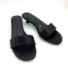 ¡Encuentra Stock de Fábrica! Mismo Estilo que las Zapatillas de Seda con Tacón Kitten Minimalistas, Elegantes y Versátiles de Momia de Uva para Mujer
