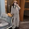Traje de Estilo Perezoso para Niñas Otoño/Invierno 2026 Nuevo Estilo Sudadera con Capucha Chaqueta para Niña Grande Pantalones Anchos de Primavera/Otoño