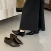 Primer Encuentro Temporada Zapatos Mocasines de Tacón Grueso Puntiagudos Forrados de Felpa para Mujer 2026 Nuevos Mocasines Retro Otoño Invierno Zapatos Peludos Zapatos de Algodón