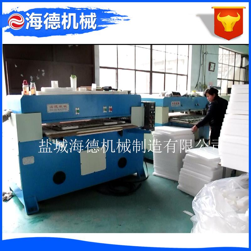 精密四柱裁断机珍珠棉2