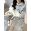 Suéter retro de punto Fair Isle con patrón de rombos y cuello redondo para mujer, con un estilo relajado de otoño/invierno, con detalles bordados y colores contrastantes, en un tejido grueso gris