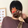Diadema para el pelo de muñeca de mascota de peluche linda original Tengyi, Scrunchie de cuadros versátil estilo académico, Banda para el pelo para moño de niña