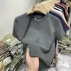 Camiseta de Manga Curta Cinza de Algodão Puro de Alta Qualidade para Mulheres, Gola Redonda Slim Fit, Novo Estilo Verão 2026, Top Base Emagrecedor