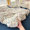 Juego de cuatro piezas Clase A, estilo nuevo, algodón puro lavado, ropa de cama sencilla, sábana, funda de edredón, sábana bajera, juego de tres piezas para dormitorio de estudiante 4