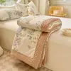 Colcha de algodón de grado A, adecuada para verano y primavera, lavable y se puede usar como colcha pequeña para niños en preescolar