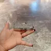 Pastillero de Alto Valor Incrustado de Diamantes Portátil Sellado Tamaño Pequeño Mini Caja Dispensadora Caja Portátil para Guardar Pastillas Hogareña Moderna
