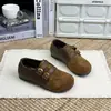 Sapatos Birkenstock de sola grossa femininos 2026 novo outono retrô totalmente fechados sapatos simples Birkenstock versáteis confortáveis mocassins casuais