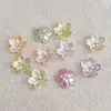 Miçangas Flor de Cinco Pétalas Luminous Transparentes de Duas Cores com Furo Central para Pulseiras DIY e Acessórios de Cabelo Artesanais Venda por Atacado