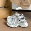 Zapatillas de papá con suela gruesa para mujer para primavera, que aumentan la altura, hacen que los pies parezcan más pequeños, súper populares en 2026, nuevo estilo europeo, zapatillas deportivas casuales de moda para la calle