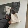 Moda transfronteriza nuevo bolso de mano estampado para ir al trabajo, bolso de mano elegante de gran capacidad para el trabajo, bolso de hombro cruzado de alta apariencia para mujer