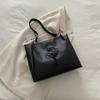 Bolso Tote de Moda con Lazo de Gran Capacidad para Mujer 2024 Otoño e Invierno Nuevo Bolso de Hombro Simple Casual para Viajeros Bolso Sobaco