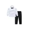Conjunto de Ropa de Rendimiento para Niños, Camisa Blanca de Manga Larga para Niño, Uniforme Escolar de Color Puro, Ropa de Rendimiento Versátil para Niños y Niños de Edad Media