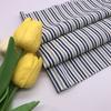 Camisa casual estilo coreano para primavera e verão tecido listrado rayon jacquard tecido de listras verticais vestido em estoque tecido para atacado