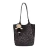 Bolsa de mão com estampa de leopardo, grande capacidade, nova coleção outono/inverno 2025, bolsa de ombro casual e estilosa, bolsa tote chique para trabalho e deslocamento