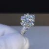 Anel de diamante de meio aro com flor de botão de diamante de cor D para transmissão ao vivo no Tiktok, diamante de alto carbono com flor completa e abertura, anel feminino