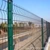 Venta al por mayor de fábrica punto triangular valla de flexión valla de poste de durazno valla de marco de alambre bilateral