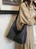 Bolsa Tote Retrô Simples de Grande Capacidade 2026 Inverno Nova Bolsa de Ombro Único Moda Retrô Transversal Feminina Tendência