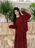 Outono e Inverno 2025 Roupas Femininas Plus Size mm Gorda Nova Estilo Chinoiserie Xiaoxiang Nacional Moletom Vermelho Vestido da Moda Conjunto de Duas Peças